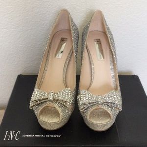 I N C Verna Champagne heels new size7